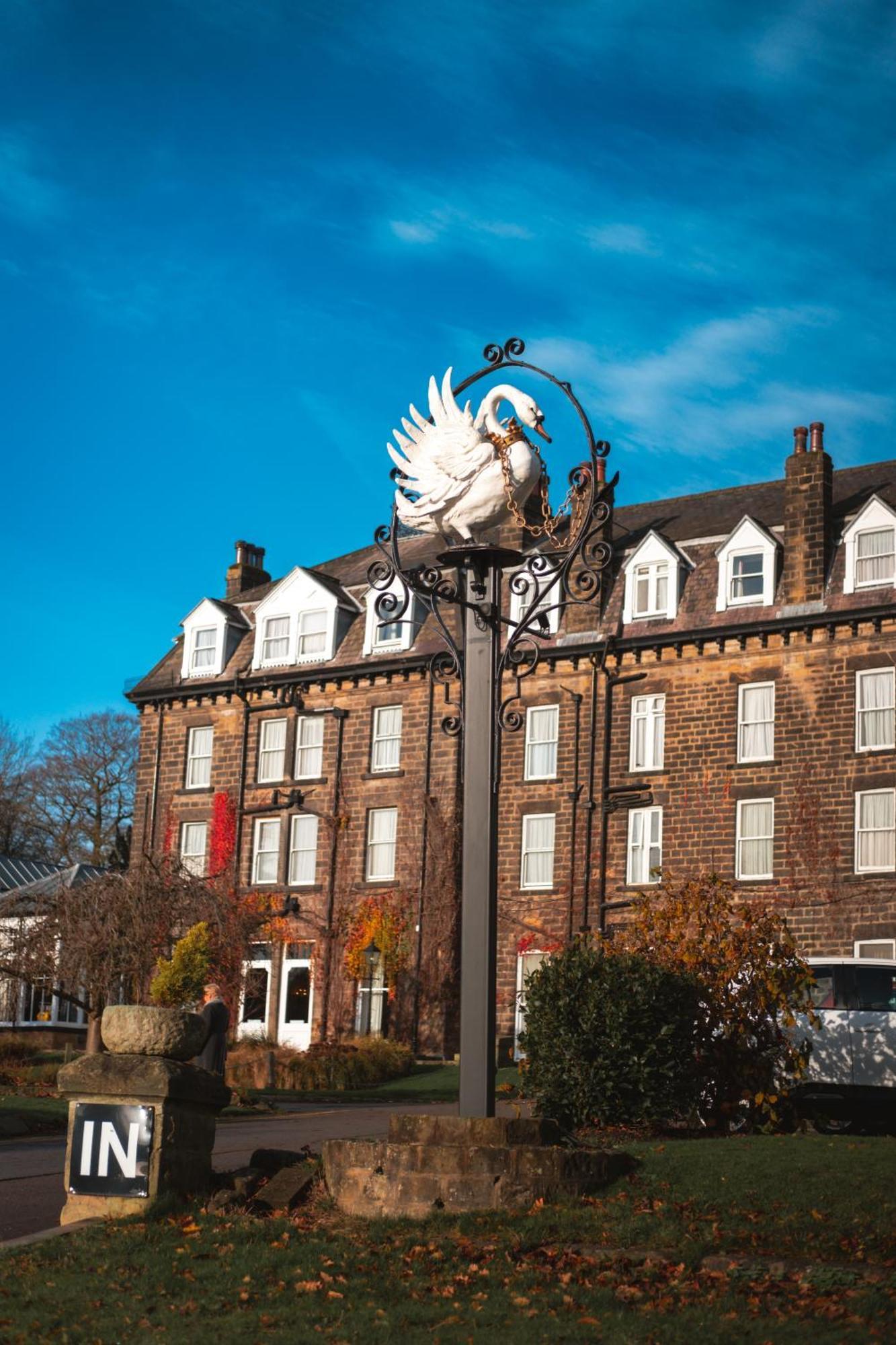 Old Swan Hotel Harrogate Bagian luar foto