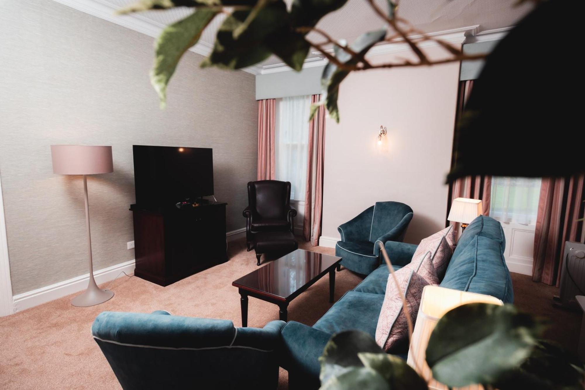 Old Swan Hotel Harrogate Bagian luar foto