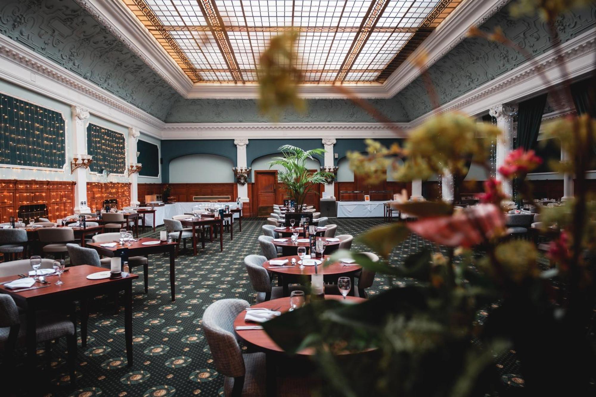 Old Swan Hotel Harrogate Bagian luar foto
